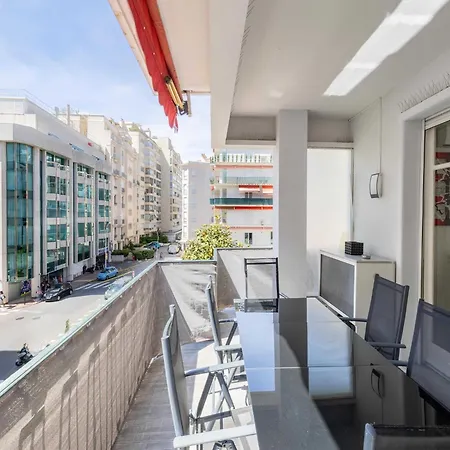 Modern - 2br-4p- Croisette Cannes